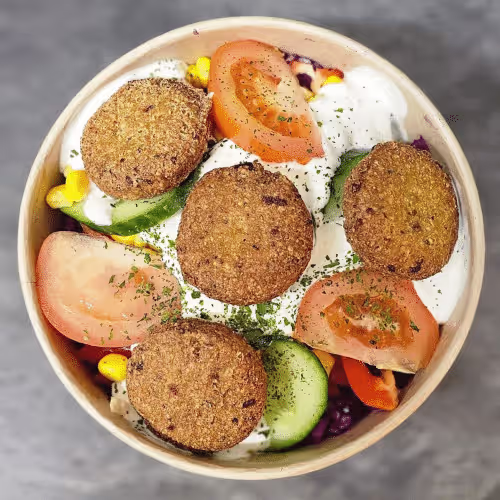 Salat mit Falafel