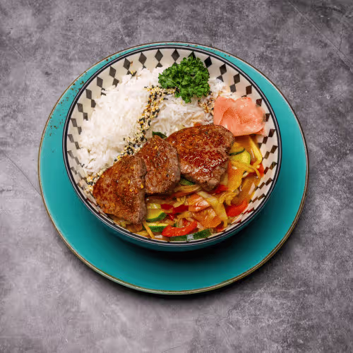 Wok mit Rinderfiletstreifen