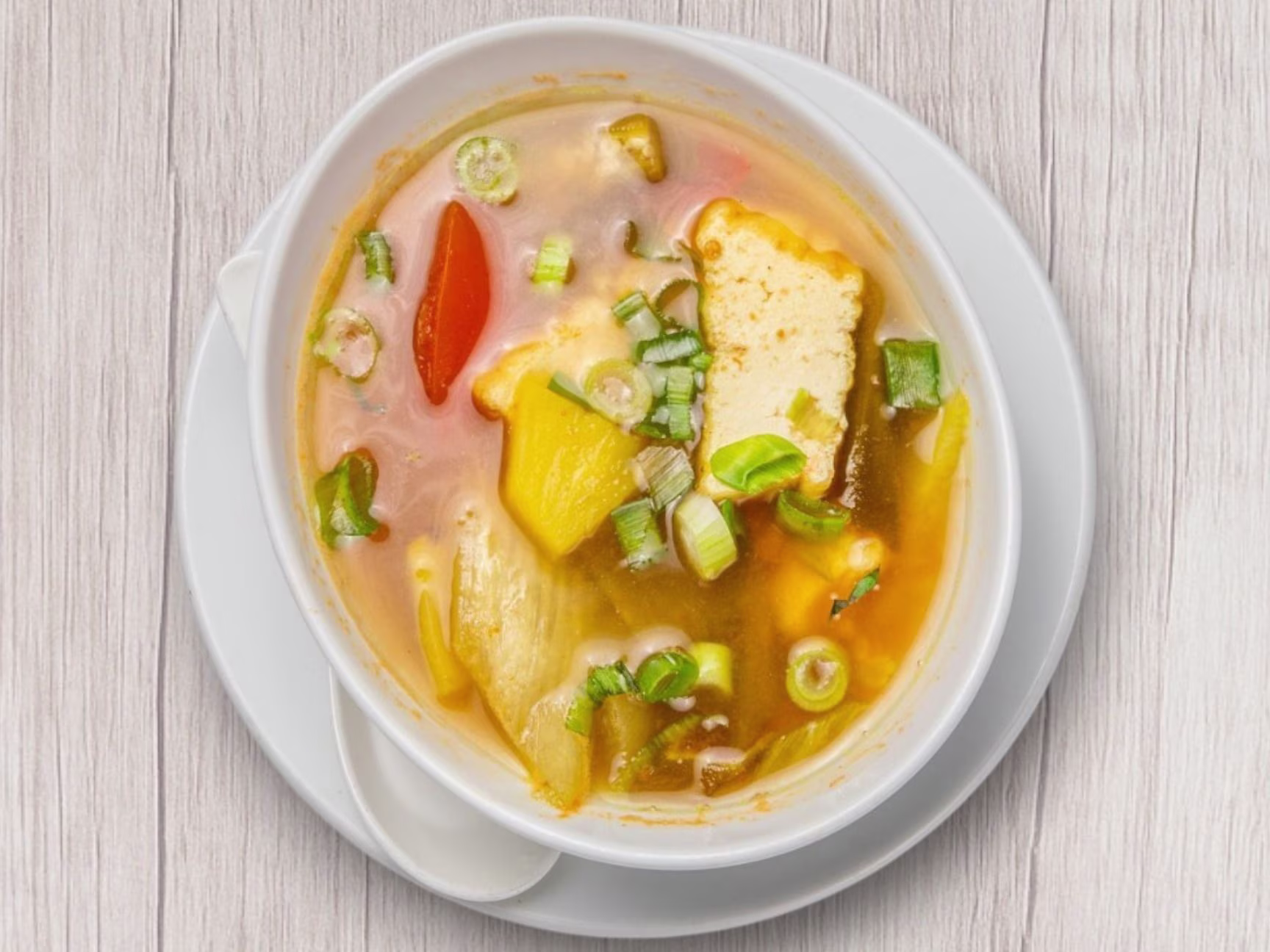 Canh Chua: Süßsauer-Suppe