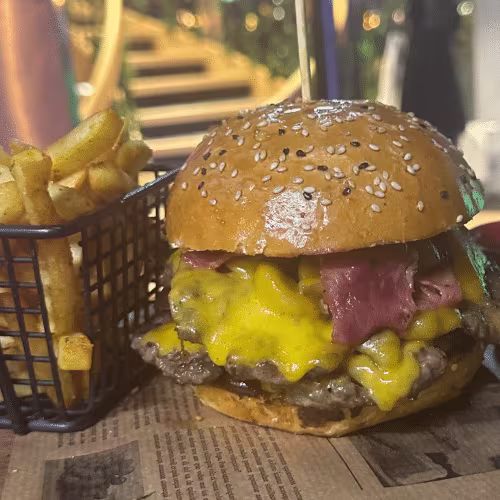 Bacon Röst Cheese Burger