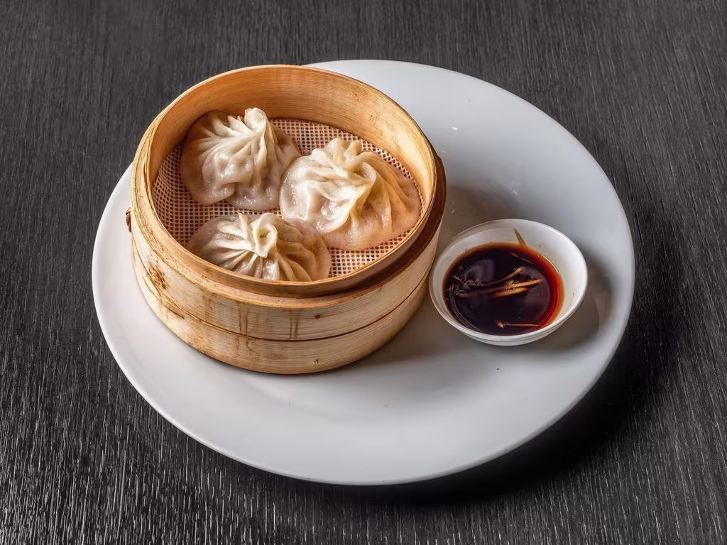 Gedämpfte Shanghai Suppen-Teigtaschen 3 Stück