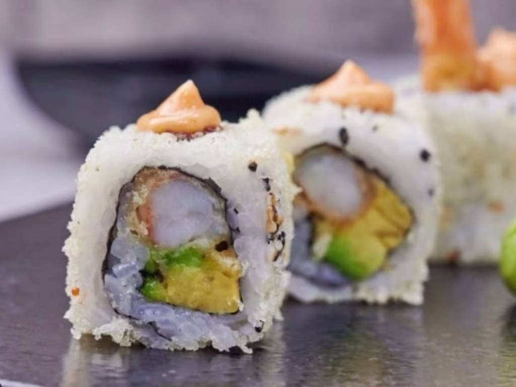 Tempura Avokado Maki 16 Stk.