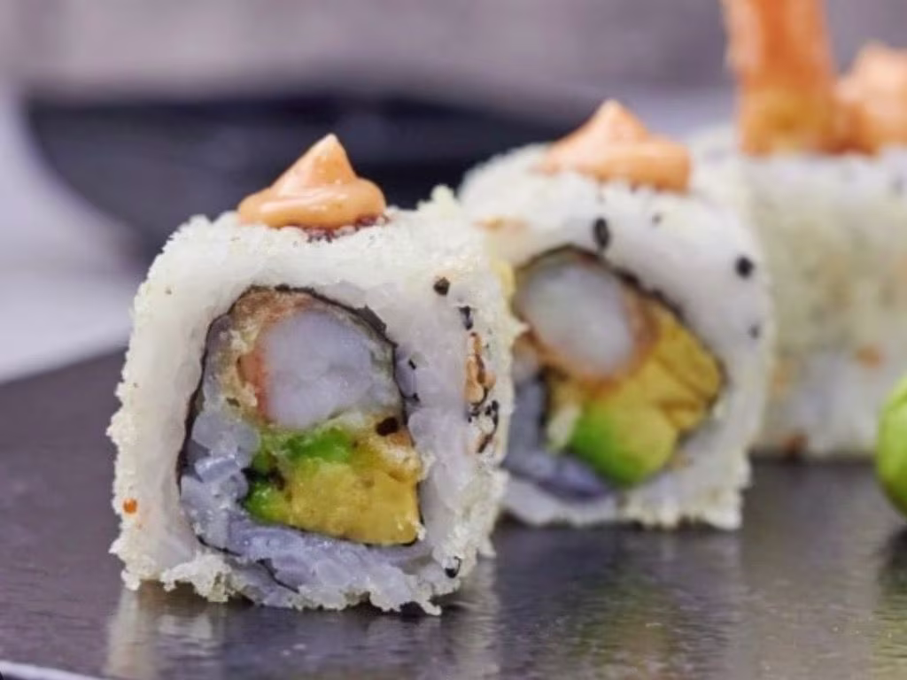 Tempura Avokado Maki 8 Stk.