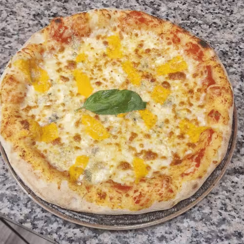 Quattro Formaggio Pızza