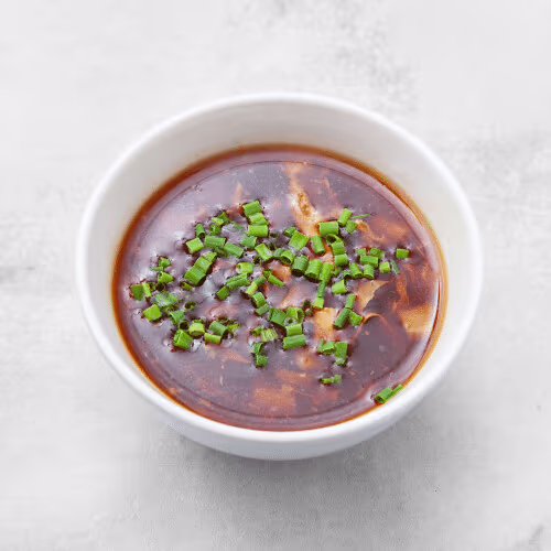 Sauer-Scharfe-Suppe