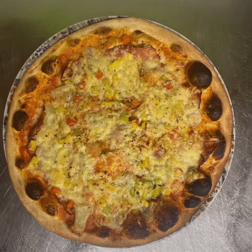 Steierkäs-Pizza