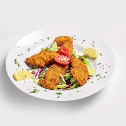 Grüner Salat mit Backhendl