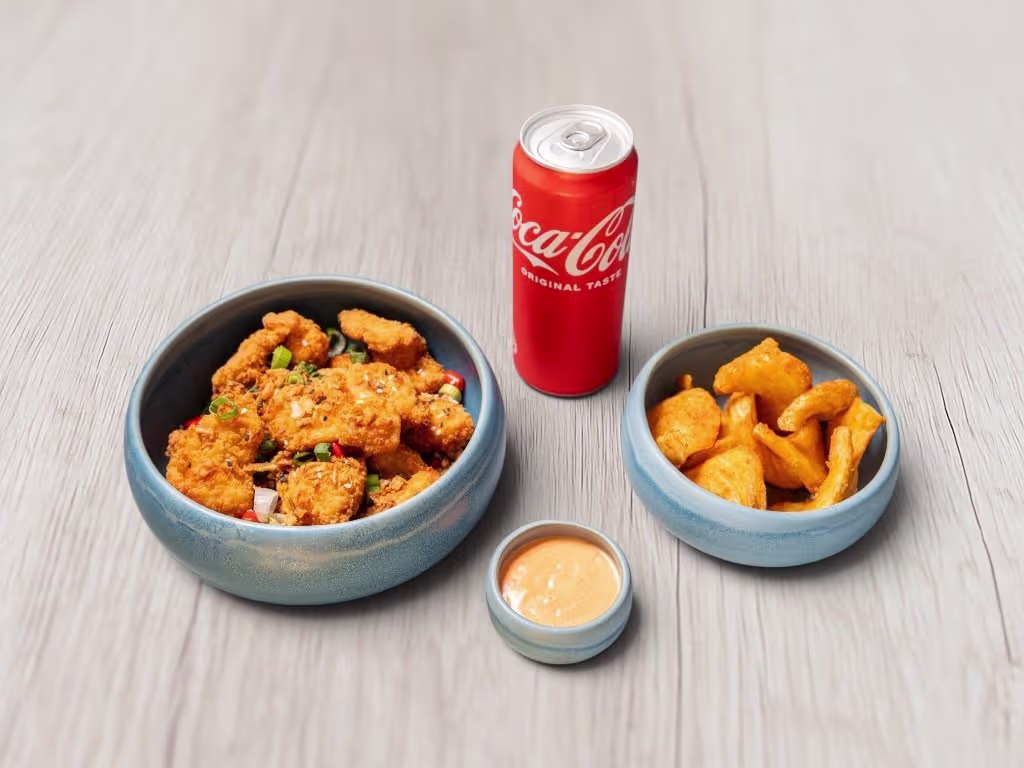 Popcorn Chicken (300g) Menü + Fries + Getränk nach Wahl