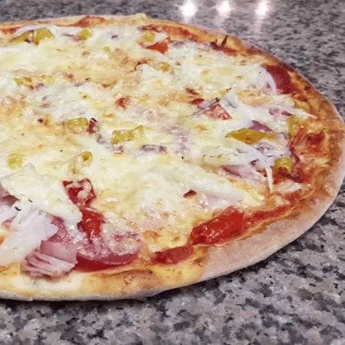 43. Majestik Pizza