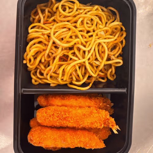 H6 Gebratene Nudeln mit Kokos Garnelen