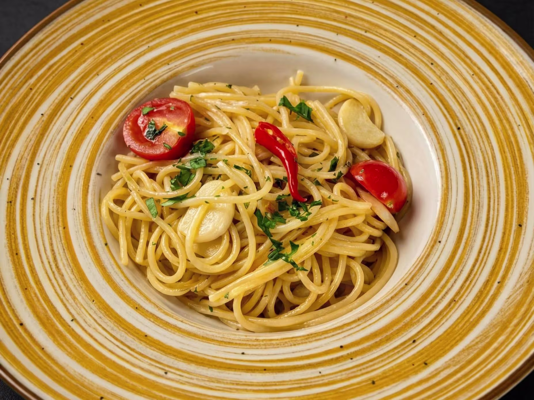Spaghetti aglio, olio, peperoncino
