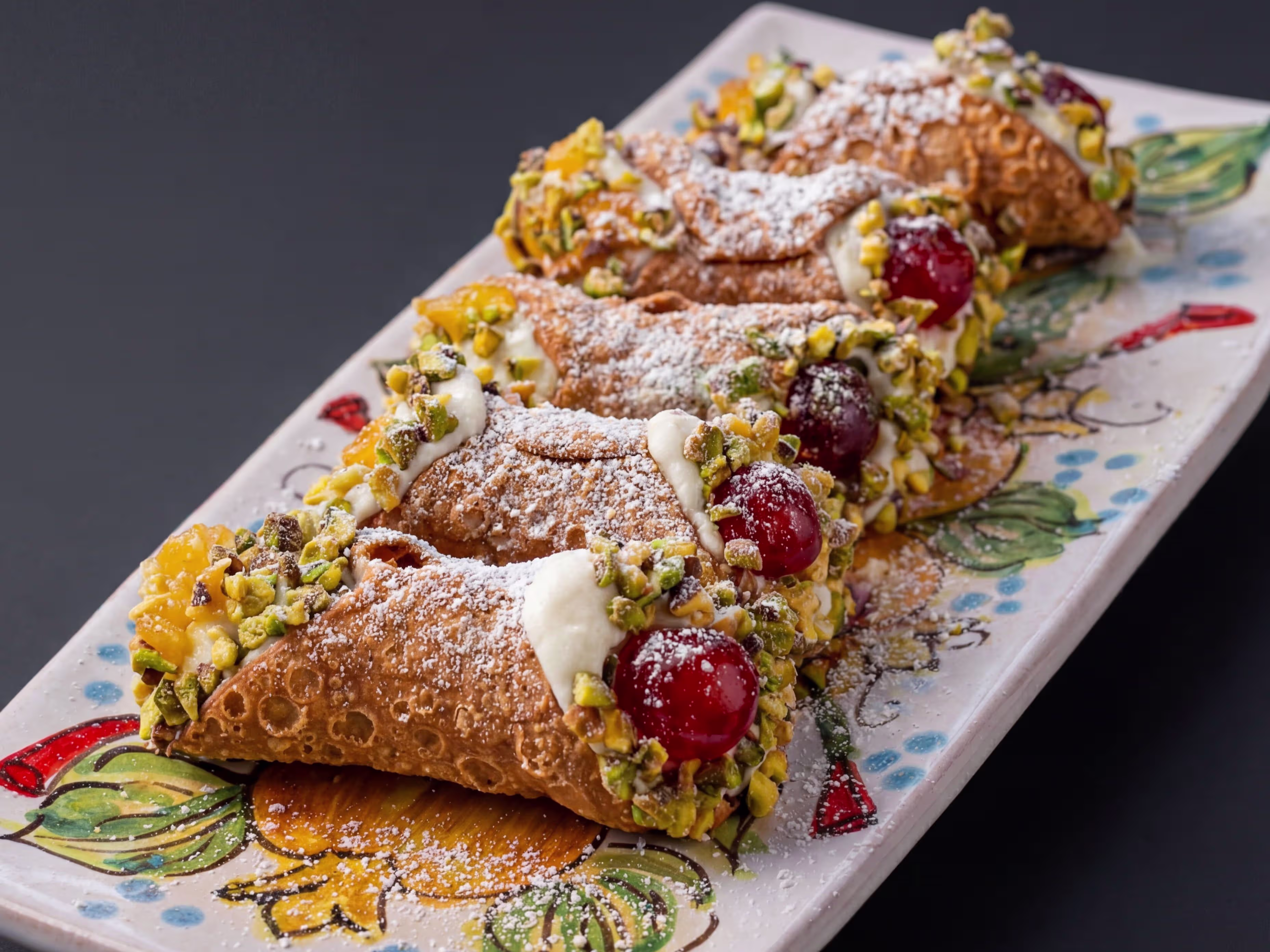 Cannolo siciliano secondo tradizione