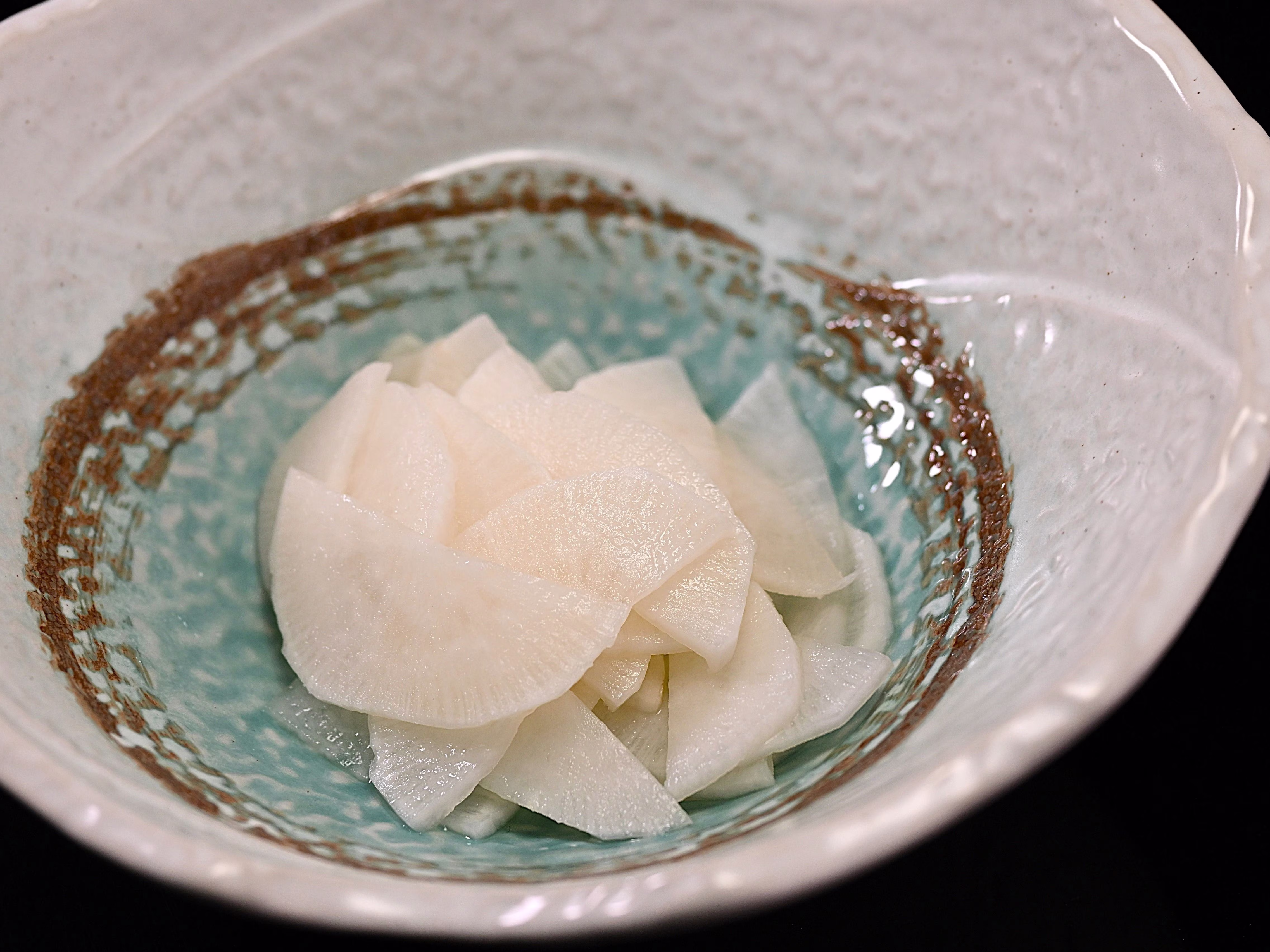 Marinate daikon