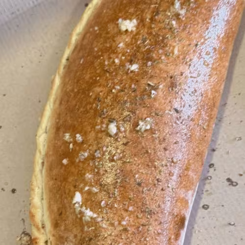 Pizzastangerl mit Thunfisch und Mais