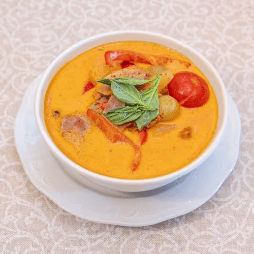 Rotes Thai Curry mit Tofu