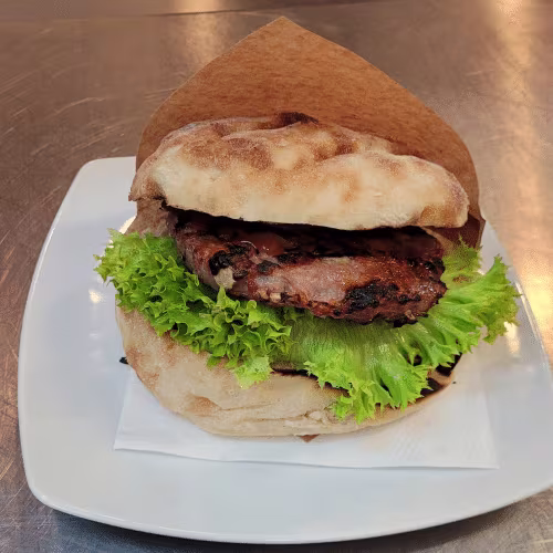 Makedonka Pljeskavica u lepinji - Fleischlaibchen