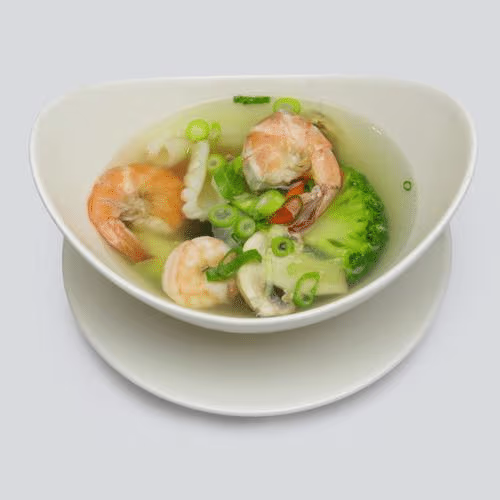 Suppe mit Meeresfrüchten