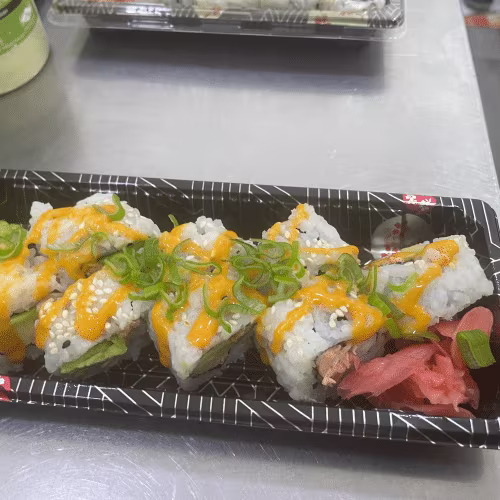 Spicy Salmon Maki (8 Stück)