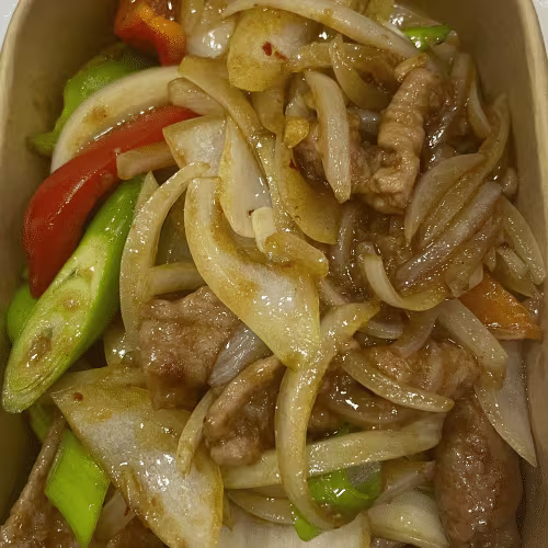 Rindfleisch mit Zwiebeln