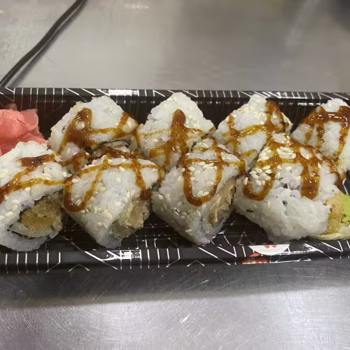 Lachs Tempura Maki (8 Stück)