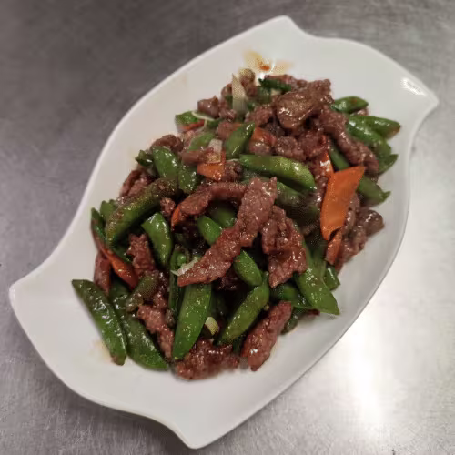 gebratenes Rindfleisch mit Linsen nach Thai Art (scharf)