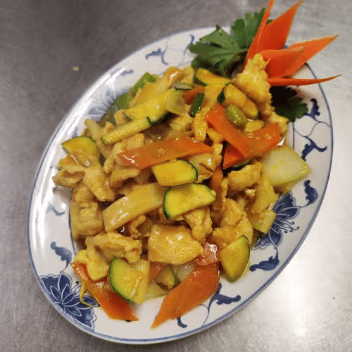 Hühnerfleisch mit Curry (scharf)