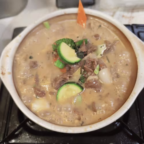Rindfleisch mit Kokosmilch nach Thai Art (scharf)