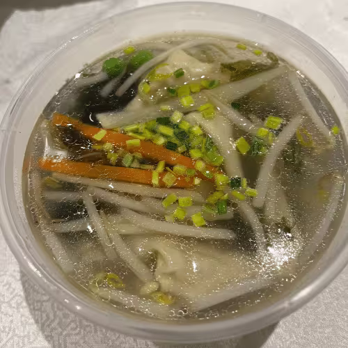 Wan-Tan Suppe(mit Schweinefleisch)