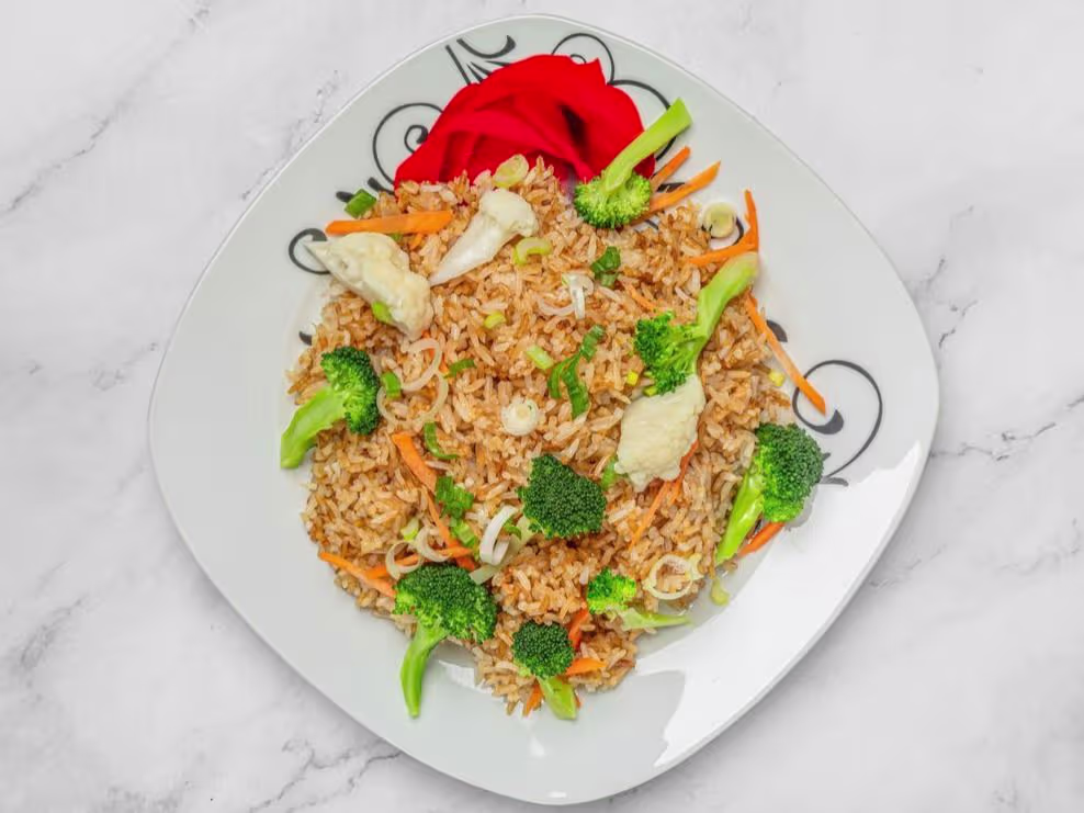 Gebratener Reis mit Gemüse (vegetarisch)
