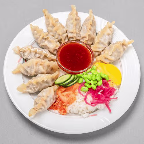 Rind Momos Thali