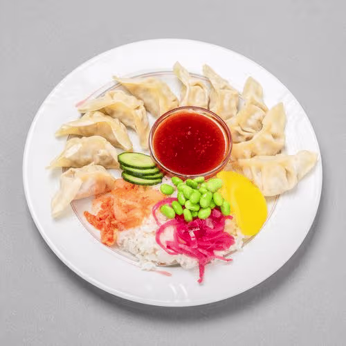 Chicken Momos Thali