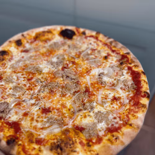 Pizza Tonno