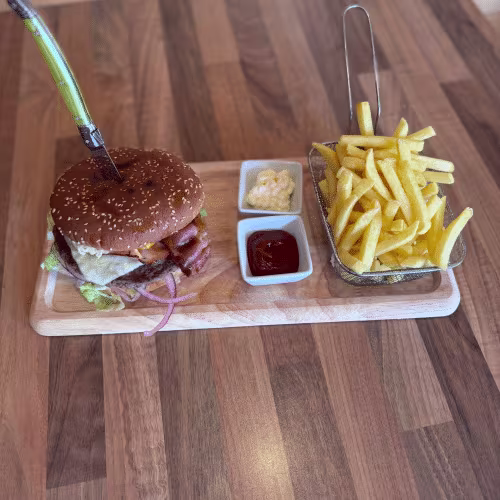 Alpinaburger Menü