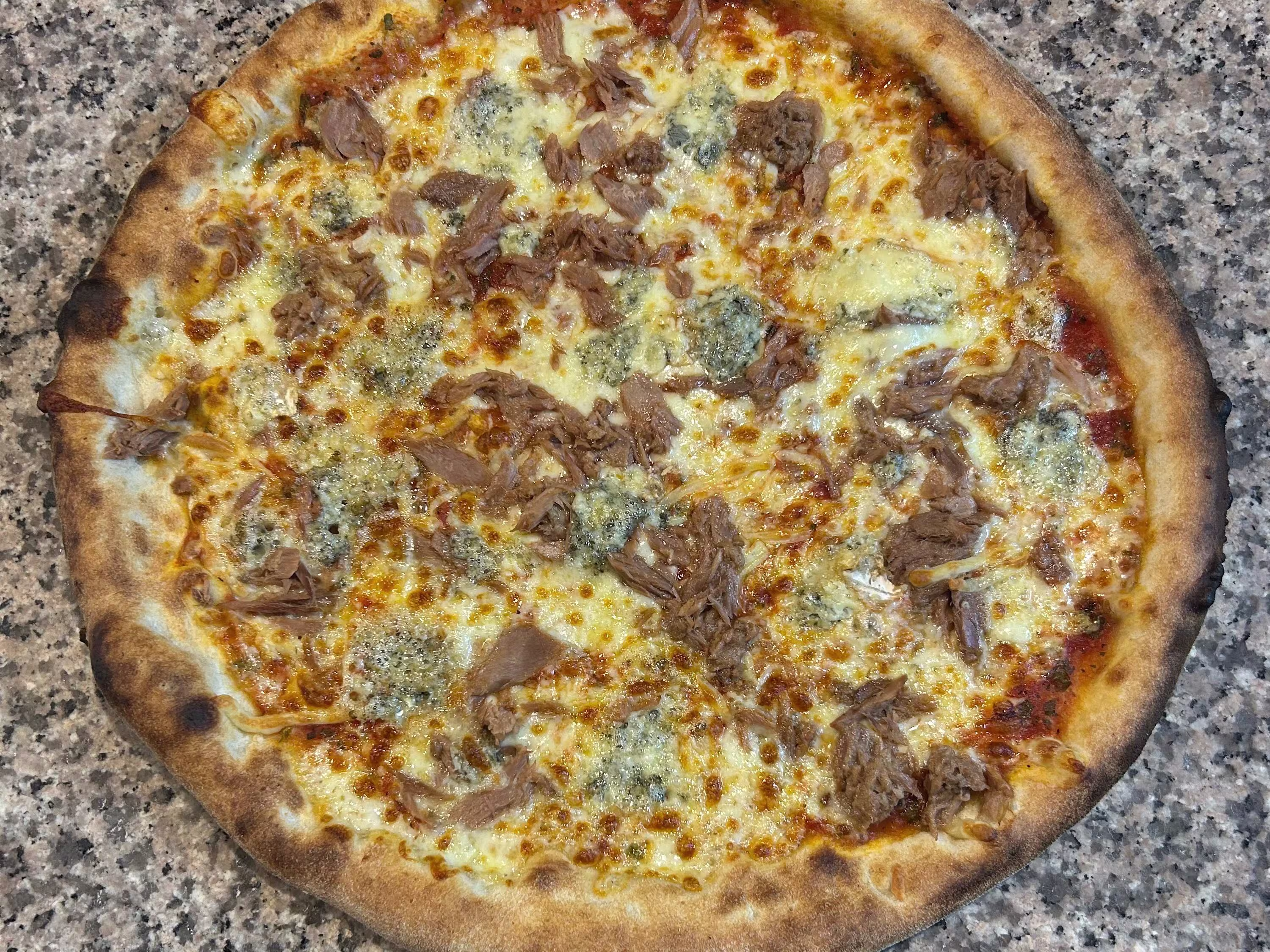 Pizza Tonno e Gorgonzola