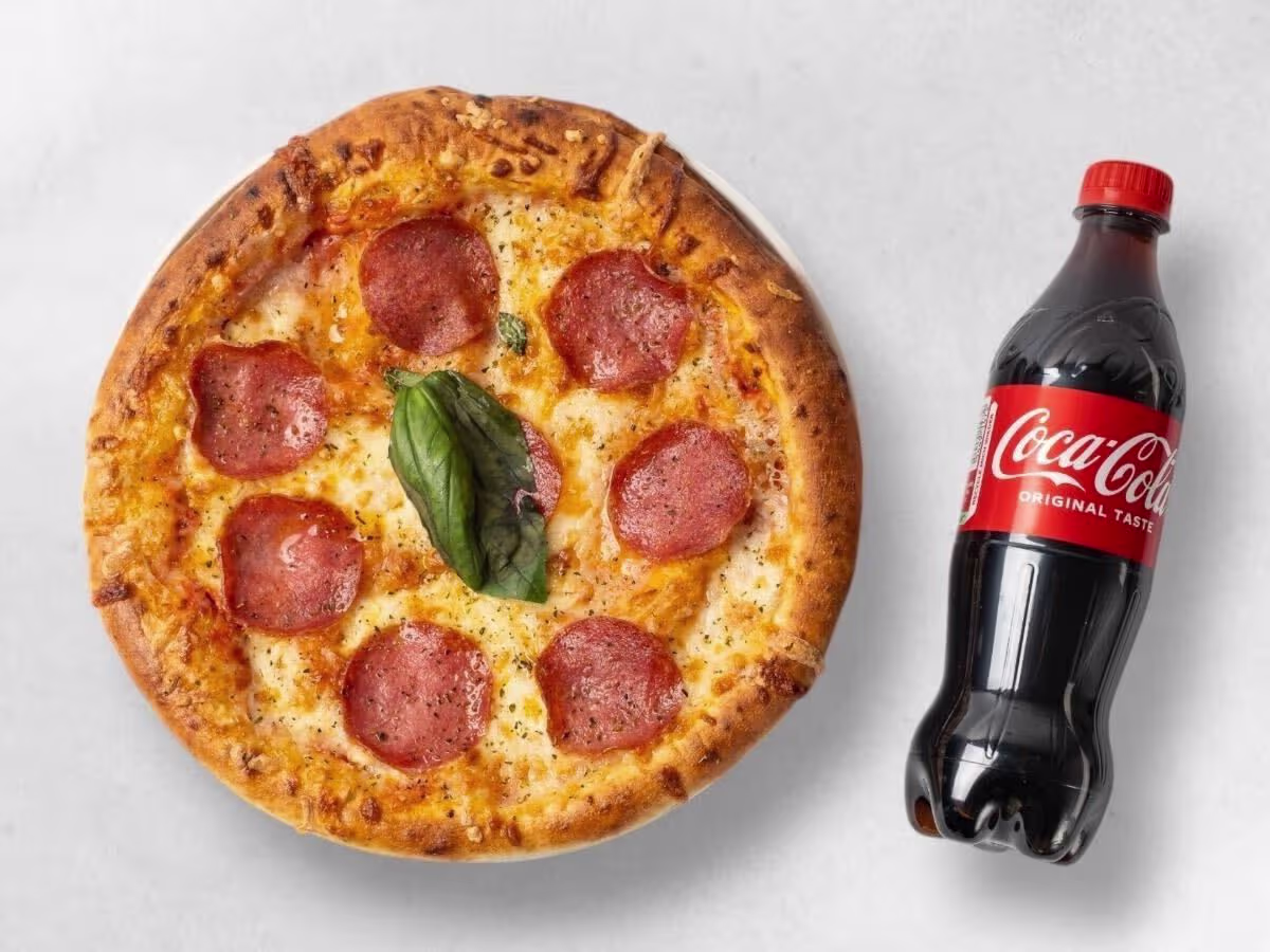 Pizza + Coca Cola