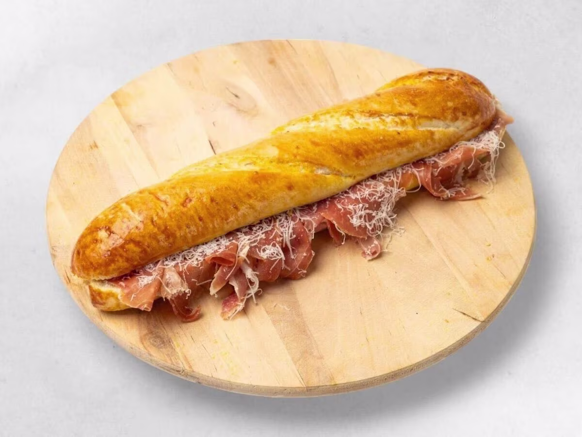 Iberico Baguette mit Grana Padano