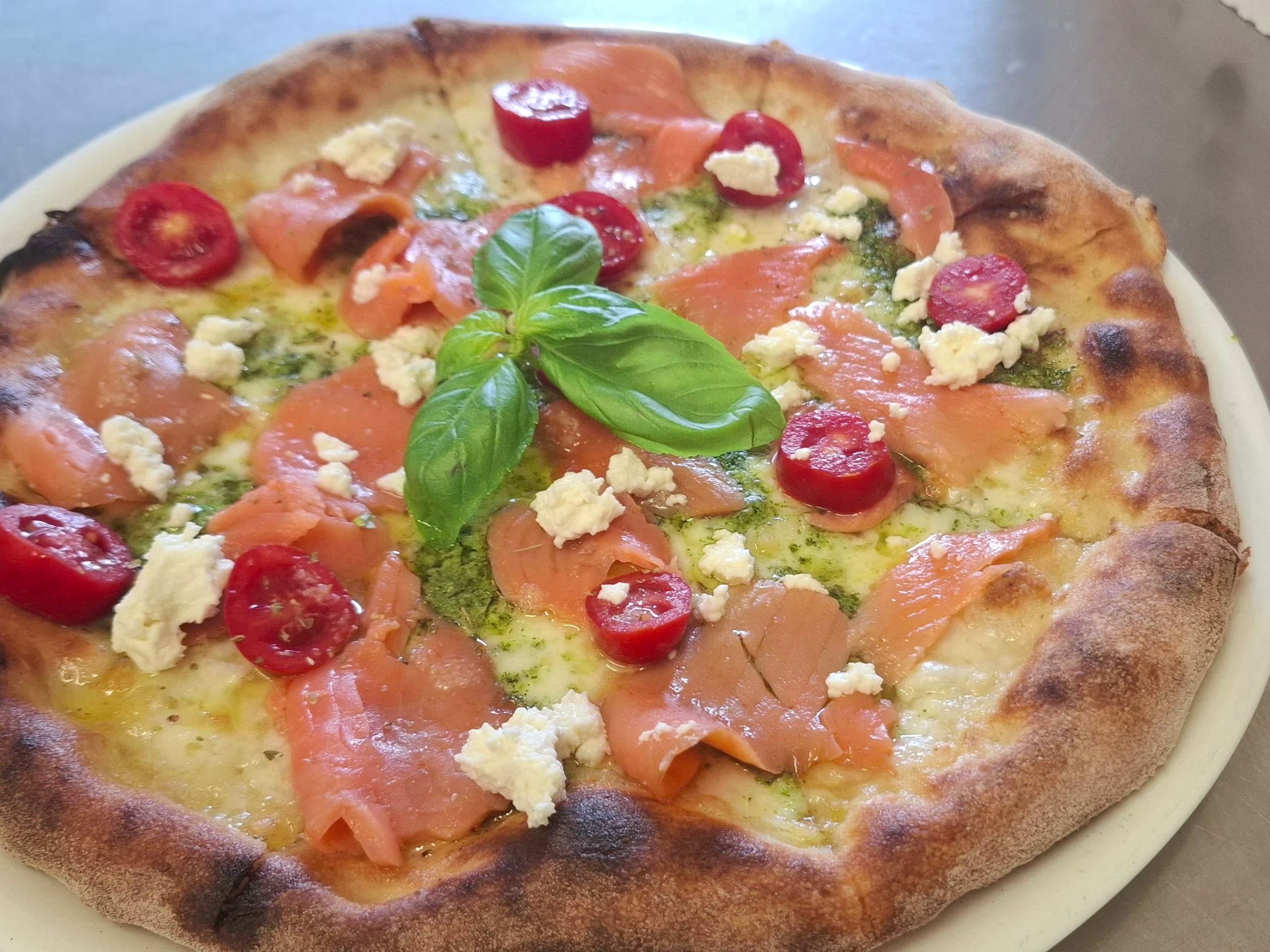 Pizza Gourmet al Salmone