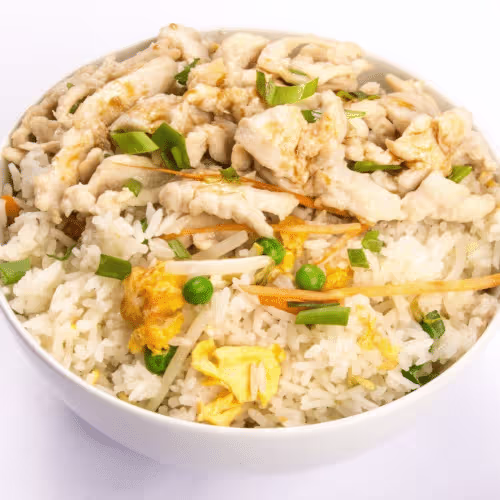 Gebratener Reis mit gebratenem Hühnerfleisch (groß)