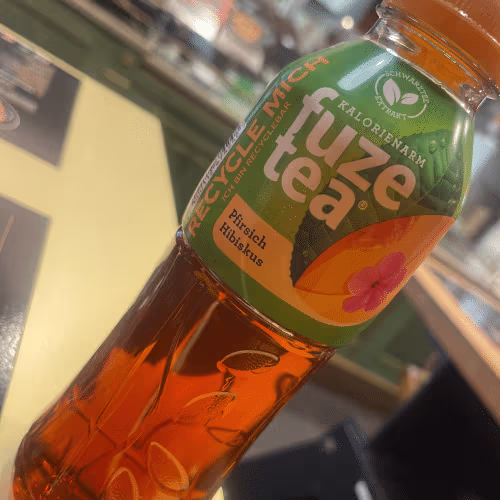 Fuze eistee Pfirsich 0,5l (Einweg)