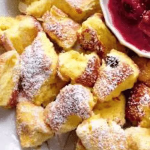 Kaiserschmarrn mit Apfelmus