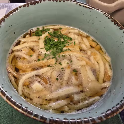 Hausgemachte Frittatensuppe