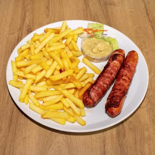 Berner Würstel mit Pommes und Zwiebelsenf