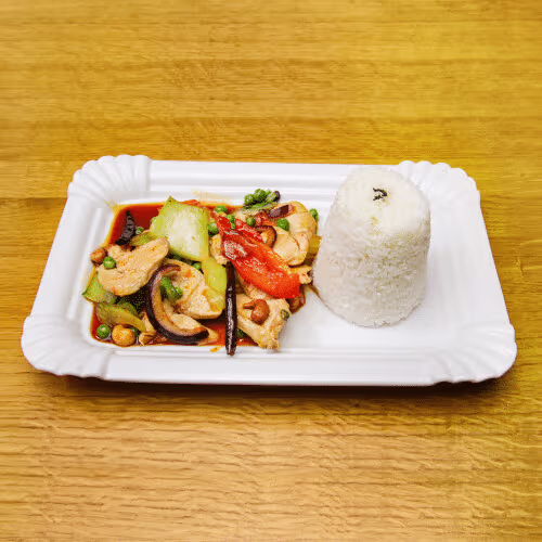 Gai Pad Med Mamuang (scharf)