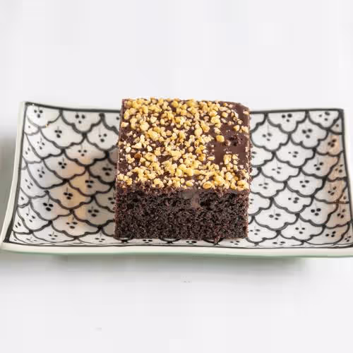 Brownie mit Erdnüssen (vegan, glutenfrei)