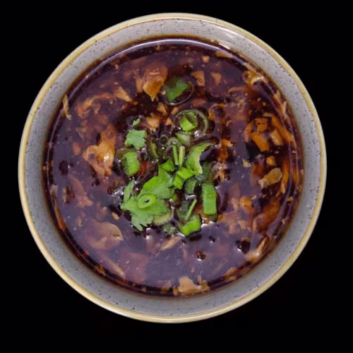 Pikant-säuerliche Suppe