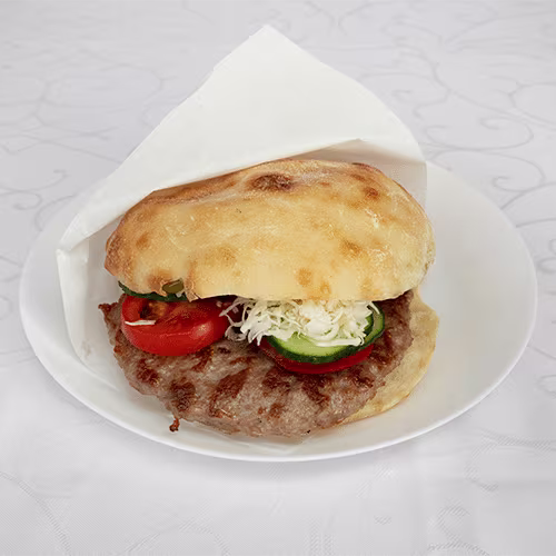 Pljeskavica im Brot