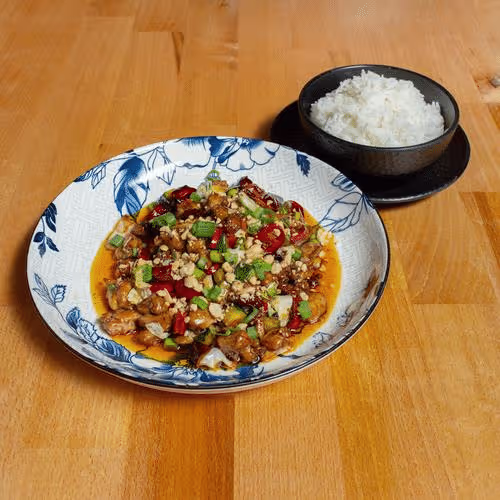 Gongbao Hühnerfleisch (scharf)