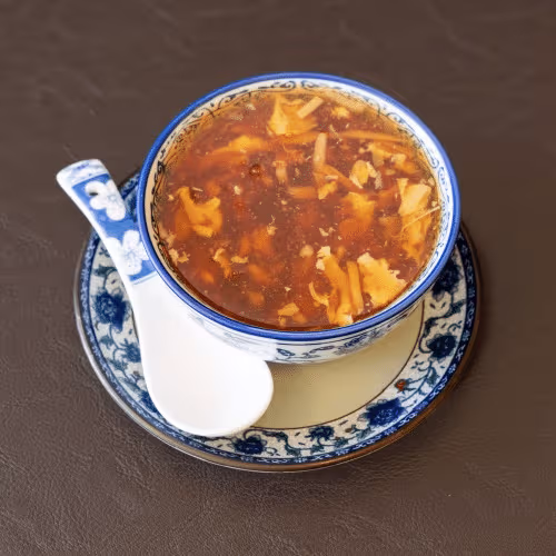 Pikant-säuerliche Suppe