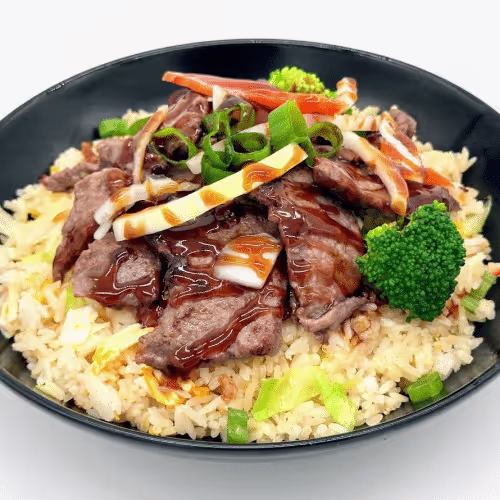 Gebratener Eierreis mit Gemüse und Bulgogi Rindfleisch