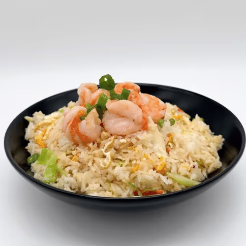 Gebratener Eierreis mit Gemüse und Shrimps